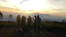 Ini Panduan Paket Wisata ke Puncak B-29, Desa Argosari, Lumajang