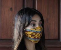 Tampil Menarik Bersama Masker Trendy