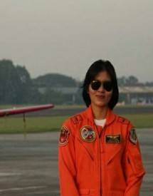 Wow Hebat! Perempuan Cantik Ini Dinobatkan Menjadi Penerbang Tempur Perempuan Pertama di TNI Angkatan Udara