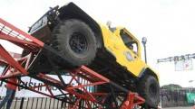 Aksi seru mobil-mobil Off Road di IIMS 2017