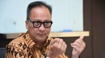 Menteri Perindustrian Agus Gumiwang Kartasasmita