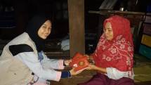 Bingkisan untuk Ustadzah Farida