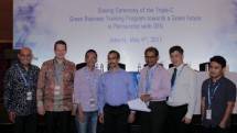 (ki-ka): Arief Hendra Ariyana, Deputy General Manager, PT TV SD Indonesia, Eric Paulsen, President Director TV SD Indonesia, Ramli Wijaya, Engineering Manager, PT Panarub Industry, Subramanian Vairavan, Manager for Inspection Service TV SD,