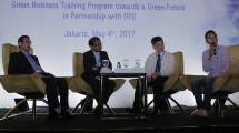 (ki-ka): Suresh Kabra, PT Asia Pasific Fibers, Subramanian Vairavan, Manager for Inspection Service TV SD, Tan Lee Heng, Assistant VP of Product Service, Ramli Wijaya, Engineering Manager, PT Panarub Industry.