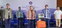 Menristek Bambang Brodjonegoro Terima Ventilaor Sumbangan dari Universitas Indonesia