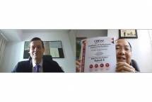 CEO / President Director GTN Data Center Wahyudi Chandra (kanan) menerima ucapan selamat secara virtual dari Chairman & CEO, EPI Group of Companies Edward van Leent setelah berhasil memperoleh &ldquo;Certificate of Conformance Constructed Facilities ANSI/TIA-942-B:2017 Rated 3&rdquo; di Indonesia dari Enterprise Product Integration Pte Ltd (EPI), Singapura 