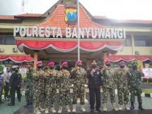 Korps Marinir Banyuwangi Meriahkan HUT Polri ke 74
