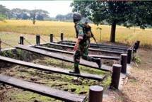 Latihan Halang Rintang Tingkatkan Profesionalisme Prajurit Yonif 3 Marinir