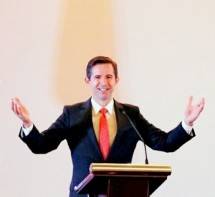 Menteri Perdagangan Australia Simon Brimingham:
