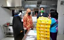 MenkopUKM Apresiasi Dapur Bersama GoFood Fasilitasi UMKM Naik Kelas