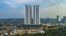 Proyek Mega Superblok Pollux Chadstone Yang Dibangun Oleh PT Pollux Aditama Kencana Di Cikarang, Terlihat Bangunan Pollux Mall (Bawah) Beserta 4 Tower Apartemen (Atas)
