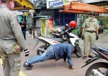 Warga dapat sanksi tidak pakai masker di masa PSBB (foto Antara)