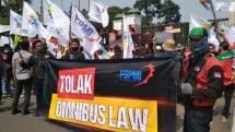 Meskipun Aksi 5 Agustus Ditunda, KSPI Tetap Tegaskan Omnibus Law UU Cipta Kerja Cacat Formil