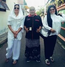 Olivia Zalianty Bersama Ketua FORWAN Sutrisno Buyil dan artis senior Tetty Lies Indriaty 