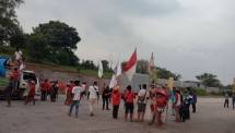Ratusan petani yang menuntut pihak PTPN II mengembalikan hak mereka, langsung melanjutkan perjalanan ke Jakarta dengan menempuh sekitar 100 kilometer, setelah menempuh ribuan kilometer dari tempat asalnya selama sekitar 38 hari.