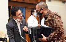 Wakil Ketua Komisi XI DPR RI Amir Uskara