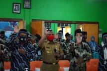 Pembukaan MTQ VIII Papua Barat tersebut disaksikan via zoom, di Sekolah Menengah Atas Muhamaddiyah Teluk Bintuni, oleh Bupati Teluk Bintuni, Ir Petrus Kasihiw, MT yang didampingi oleh Kepala Kantor Kementerian Agama, Rofiul Amri, M.Pd.I, Ketua Majelis Ulama Indonesia Teluk Bintuni, Ahmad Subuh Refideso,S.HI, serta Ketua Harian Lembaga Pengembangan Tilawatil Qur'an (LPTQ) Kabupaten Teluk Bintuni.