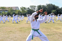 Prajurit Marinir Gurita Cakti Tingkatkan Kemampuan Bela Diri Karate