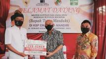 Wow! Terbang ke Bali, MenkopUKM Serahkan Dana Bergulir Rp 5 Miliar untuk KSP Ema Duta Mandiri