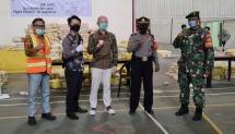 PT. Gunung Raja Paksi Berikan Paket Sembako Kepada Karyawan dan Warga Sekitar pabrik