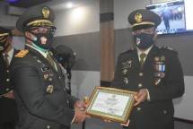 Prajurit Kodim Sambas Peroleh Penghargaan dari Danrem 121/Abw 