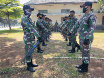 Ketrampilan Kolone Senapan Oleh Prajurit Batalyon Infanteri 6 Brigif 1 Marinir
