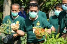 Menteri Pertanian Syahrul Yasin Limpo ikut panen Cabai