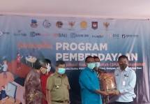 Melalui SHAT, Kementan Beri Bantuan Ke Petani Garut