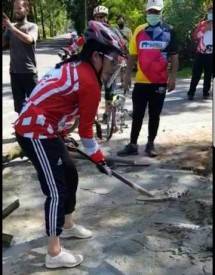 Wali Kota Singkawang Tjhai Chui Mie Kerja Bakti Bareng Warga Antisipasi Banjir