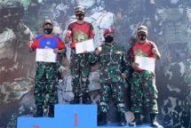 Prajurit Yonif 1 Marinir Juarai Lomba Menembak Pistol Presisi