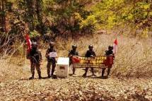 Prajurit TNI Rutin Patroli Patok Batas Negara