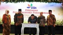 Menteri Puspayoga Meresmikan Pusat Produksi Pakan Ternak Koperasi Agro Niaga Jabung dengan kapasitas 200 ton per hari serta menyerahkan program-program strategis Kementerian Koperasi dan UKM kepada beberapa koperasi dan UKM Kabupaten Malang . 