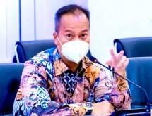 Menperin Agus Gumiwang Kartasasmita