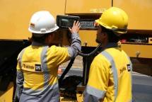 Teknisi Trakindo selalu melakukan inspeksi dan pemeriksaan unit
