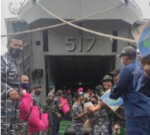 Kapal Rumah Sakit KRI dr. Soeharso-990 Operasi Kemanusiaan di Mamuju