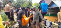 Prajurit Marinir Evakuasi Korban Banjir Banjarmasin