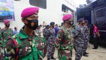 Prajurit Korps Marinir Tingkatkan Bantuan kepada Korban Banjir KalSel