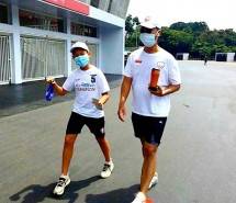 Agus Gumiwang Olahraga Jogging Bareng Gibhran Tuai Pujian Warganet: Mantap! Sehat Selalu Pak Menperin...