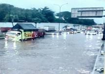 Tol Jorr Terendam Banjir
