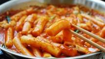 Makanan TteokBokki, asal Korea (Foto:koreanbapsang.com)