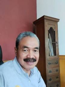  Wakil Ketua Umum Forum Masyarakat industri Rokok Seluruh Indonesia (Formasi) Ahmad Guntur 