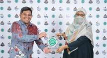Pendiri Fish Streat Muhammad Ikra mengatakan sejak pertama kali beroperasi Fish Streat selalu mengunakan bahan baku bersertifikasi halal