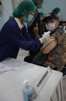 Vaksinasi di Siloam Bekasi