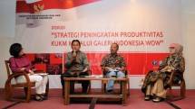 Dirut utama LLP KUKM Ahmad Zabadi bersama Co-Founder Asosiasi BDS Indonesia Cak Samsul Hadi serta Pelaku UKM Ratih Puspitawati sebagai pembicara pada Forum Group Diskusi dengan tema " Strategi Peningkatan Produktivitas KUKM melalui Galeri Indonesia