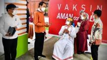 Presiden Jokowi Tinjau Vaksinasi di Tana Toraja