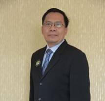 Dr. Rimbawan merupakan seorang pakar dalam biokimia dan nutrisi, yang juga seorang pengajar di Departemen Gizi Masyarakat dari Institut Pertanian Bogor.