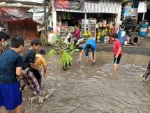 Video Jalan Rusak Dijadikan Kolam Lele, di Ciapus Bogor Viral di Media Sosial