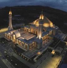 Sosok Filantropi Andi Syamsuddin Arsyad, Orang Terkaya di Kalimantan, Habiskan Uang Bangun Masjid dan Umrahkan Guru