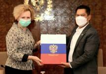 Ketua Grup Kerja Sama Bilateral (GKSB) Parlemen Indonesia-Rusia Adies Kadir saat menerima Duta Besar Rusia untuk Indonesia Lyudmila Georgievna Vorobieva di Gedung DPR RI