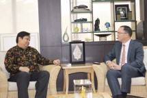 Menperin bersama Presdir PT B Braun Medical Indonesia - Foto Dok Kemenperin